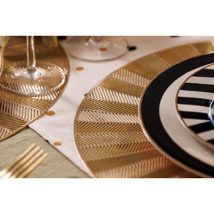 tableware/placemats-coasters-trivets/4-gold-round-placemats