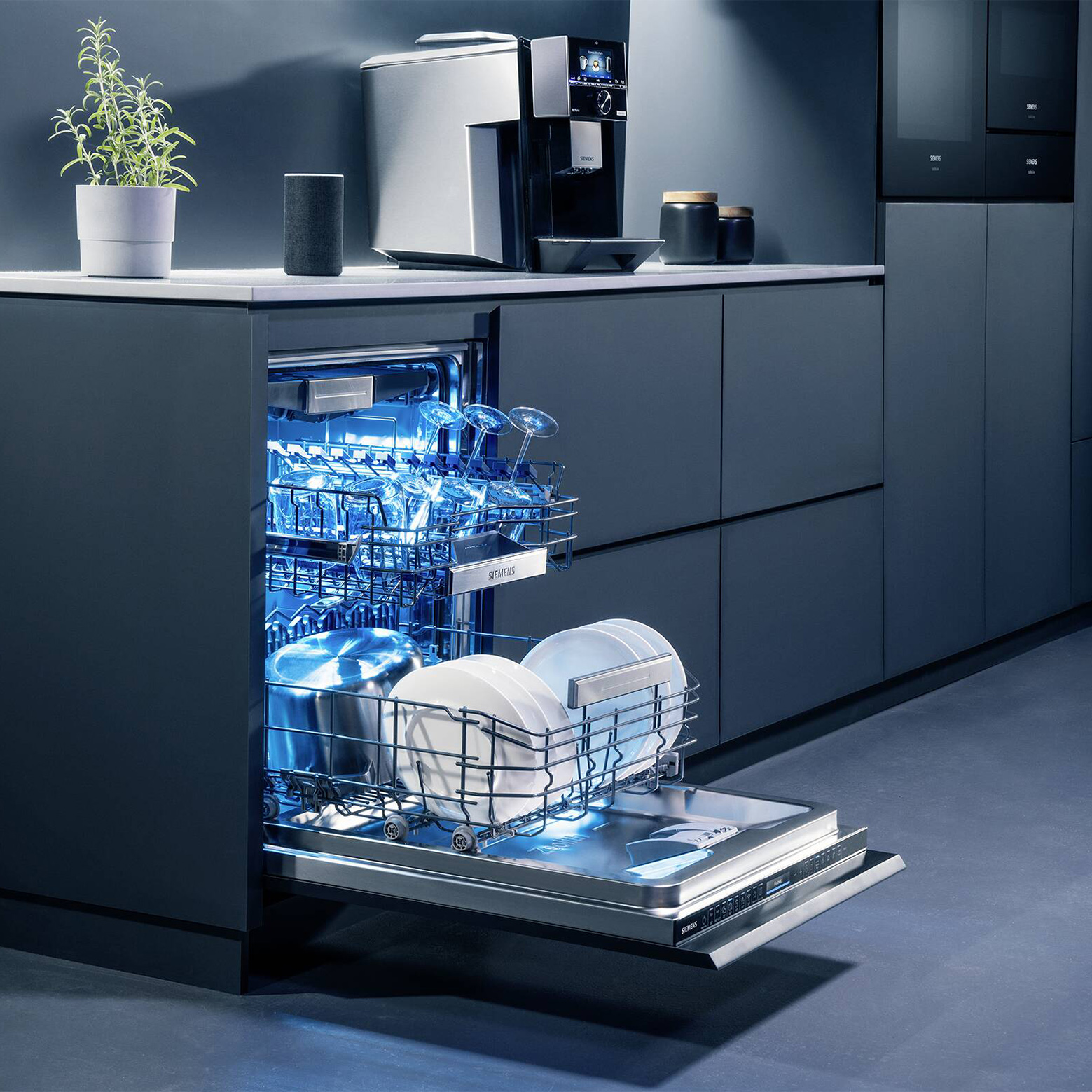 Built-In Dishwashers Full