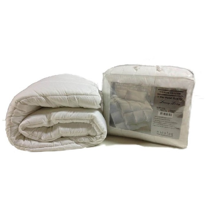 home-textiles/bedspreads-duvets-quilts/white-microfibre-135tog-duvet-135cm-x-200cm