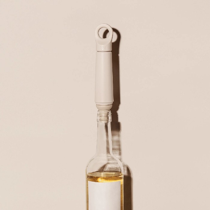 kitchenware/miscellaneous-kitchenware/loop-wine-saver-sand