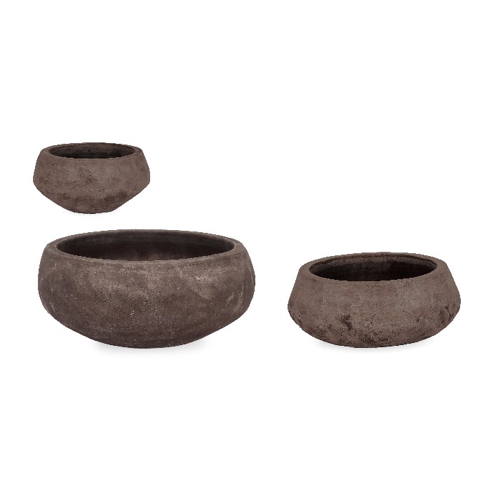 home-decor/indoor-pots-plant-stands/bizzotto-set-of-3-minh-pots-dark-terracotta-vase-holder