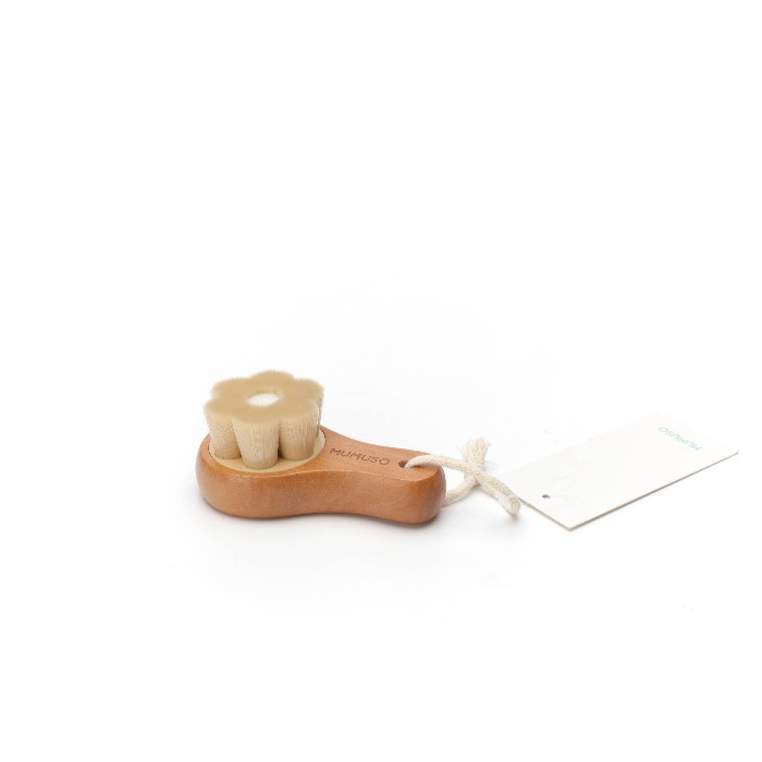 bathrooms/personal-beauty-clean/mumuso-face-cleansing-brush-with-wooden-handle