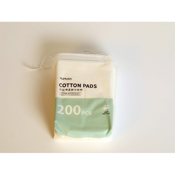 bathrooms/body-care/mumuso-stretchable-cotton-pads-200-count