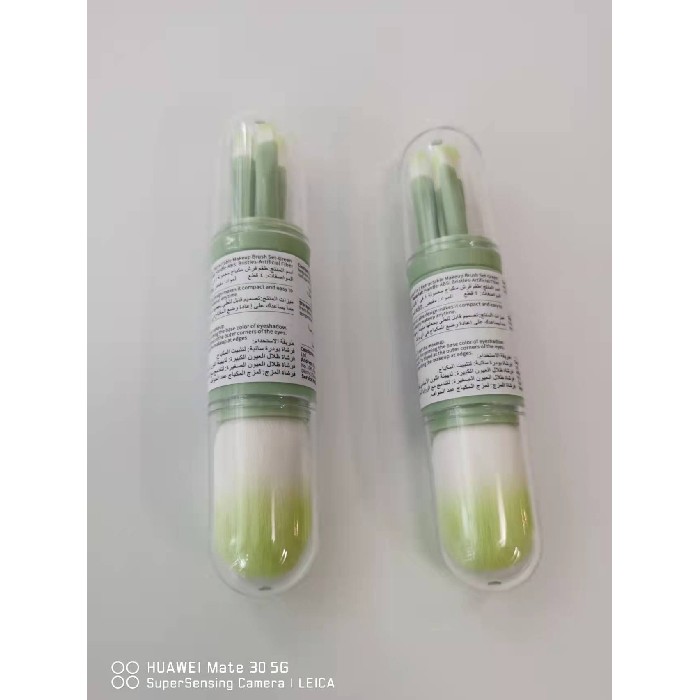 bathrooms/body-care/mumuso-portable-4-in-1-retractable-makeup-brush-set-green