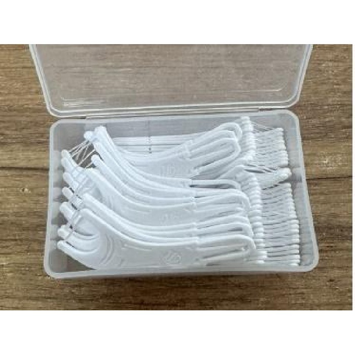 bathrooms/personal-beauty-clean/mumuso-ultra-fine-dental-floss-picks-mint50-counts