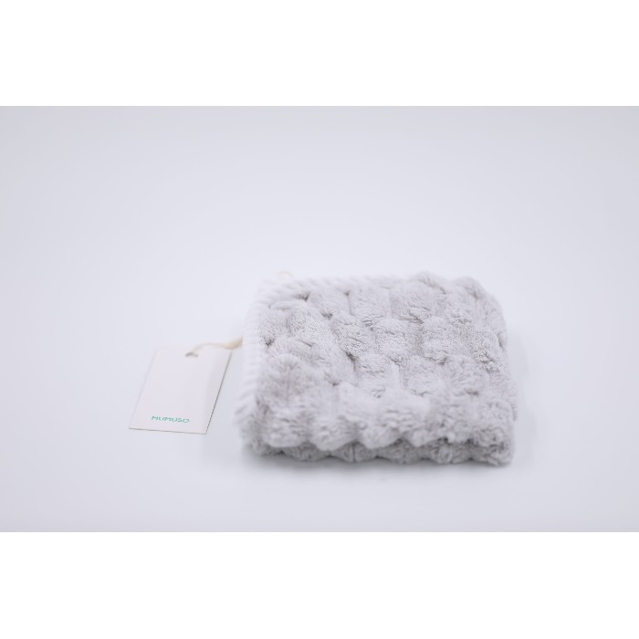home-textiles/bath-linen-towels/mumuso-ultra-soft-textured-square-towel-grey