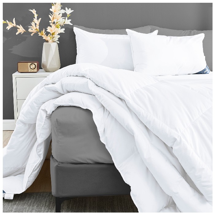home-textiles/bedspreads-duvets-quilts/gaveno-cavailia-chelsea-duck-feather-quilt-king-white