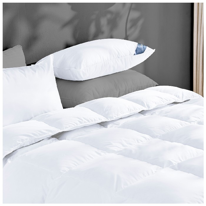 home-textiles/bedspreads-duvets-quilts/gaveno-cavailia-chelsea-duck-feather-quilt-king-white