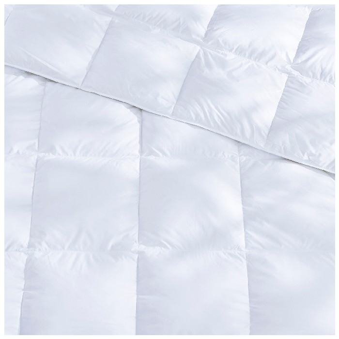 home-textiles/bedspreads-duvets-quilts/gaveno-cavailia-chelsea-duck-feather-quilt-king-white