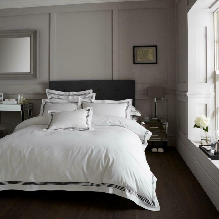 home-textiles/duvet-covers-sets/duvet-set-devore-double-whiteblack