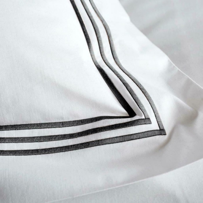 home-textiles/duvet-covers-sets/duvet-set-devore-double-whiteblack