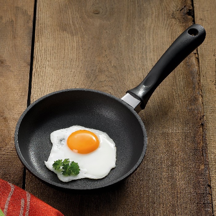 kitchenware/pots-lids-pans/kela-kerros-frying-pan-11560