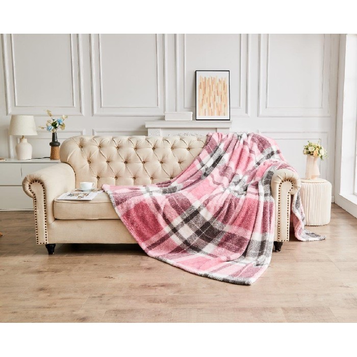 home-textiles/blankets-throws/teddy-throw-windsor-check-double-blush-pink