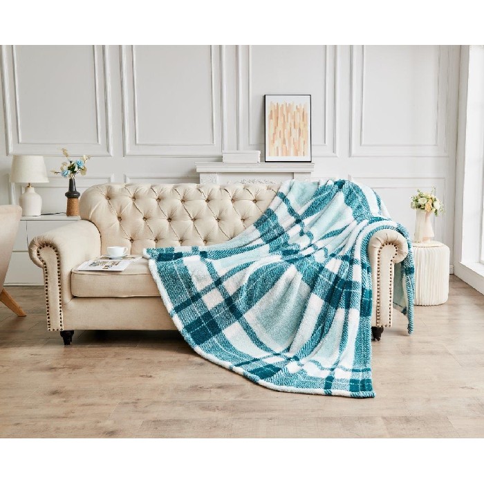 home-textiles/blankets-throws/teddy-throw-windsor-check-single-green