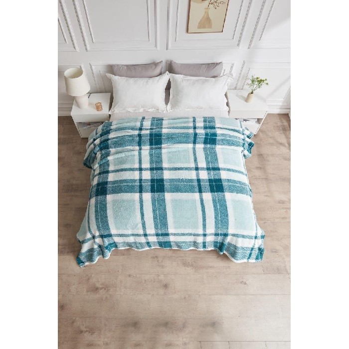 home-textiles/blankets-throws/teddy-throw-windsor-check-single-green