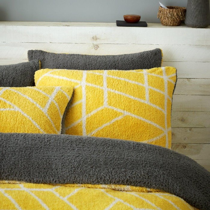 home-textiles/duvet-covers-sets/teddy-duvet-set-ely-geo-single-ochre
