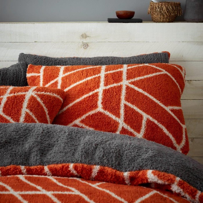home-textiles/duvet-covers-sets/teddy-duvet-set-ely-geo-single-rust