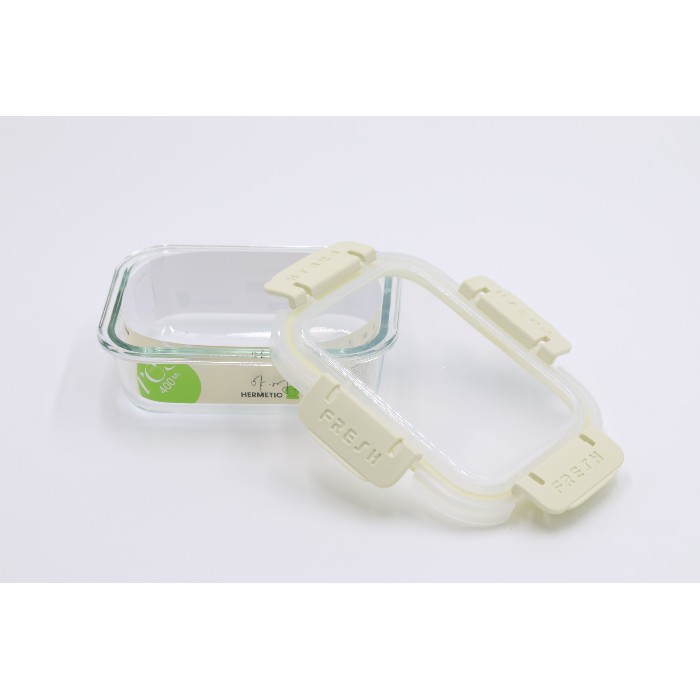 kitchenware/food-storage/mumuso-glass-food-storage-container-rectangular400-ml-green
