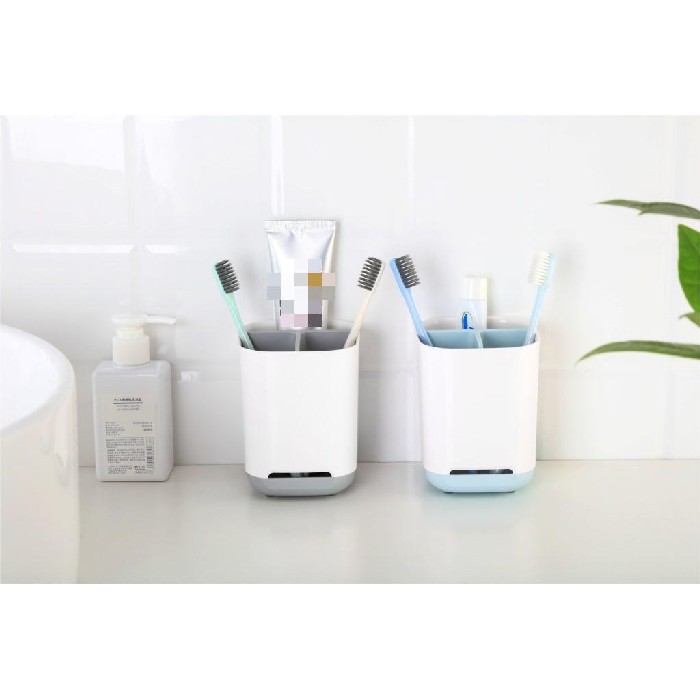 household-goods/storage-baskets-boxes/mumuso-anti-slip-toothbrush-holder-3-compartmentsgrey