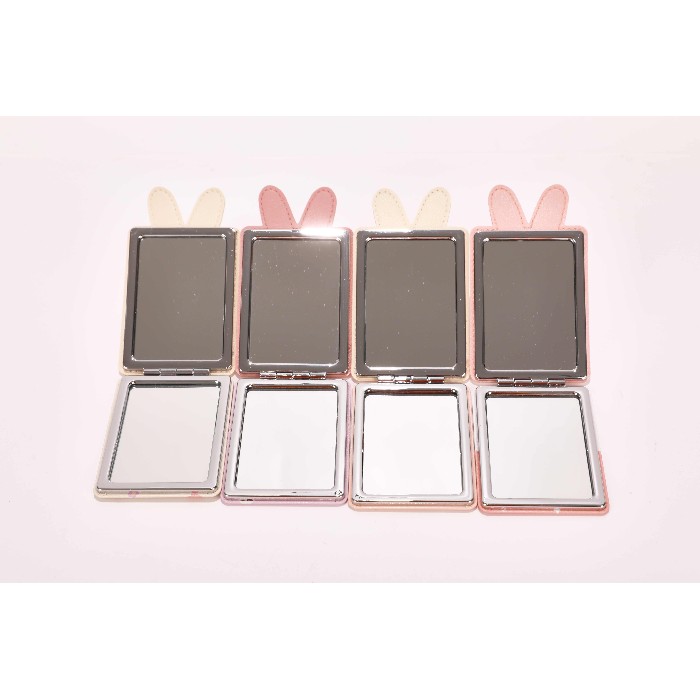 bathrooms/bathroom-mirrors/mumuso-folding-makeup-mirror-rectangular