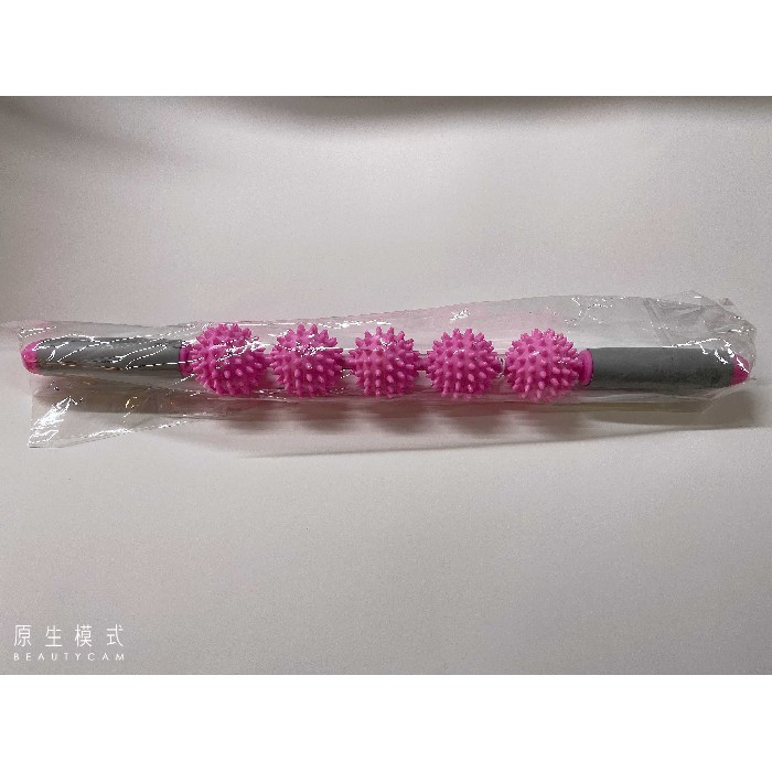 bathrooms/body-care/mumuso-massage-roller-stick-pink