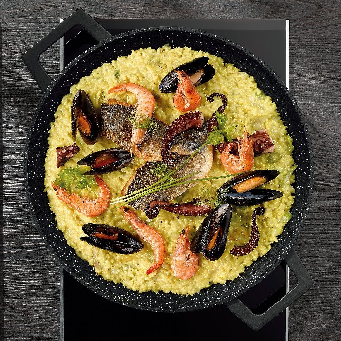kitchenware/pots-lids-pans/grilling-and-paella-pan-stella