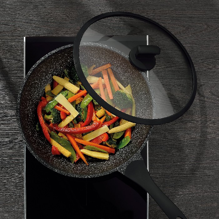 kitchenware/pots-lids-pans/kela-wok-stella-nova