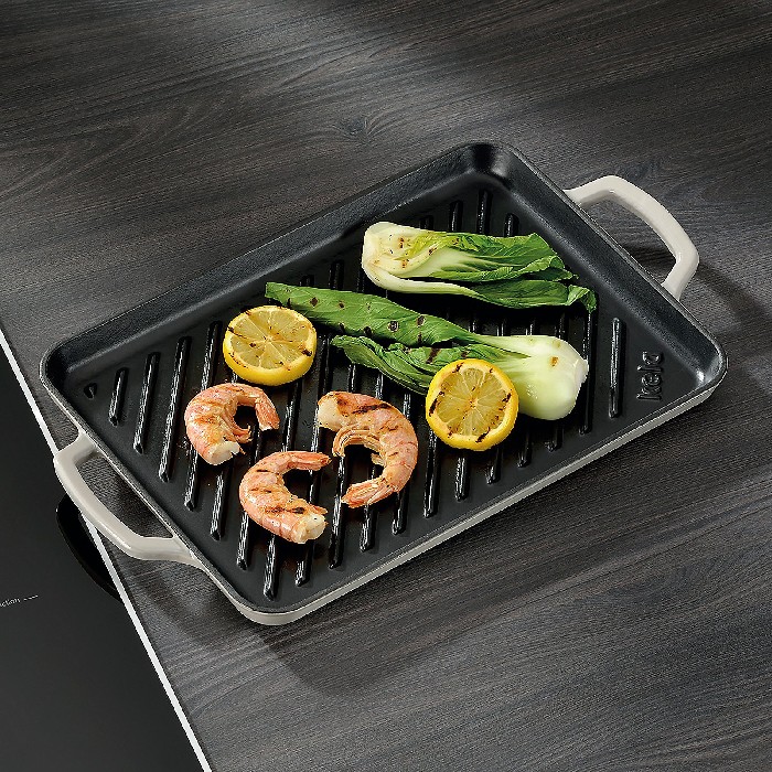 kitchenware/pots-lids-pans/kela-flat-griddle-pan-calido-grey
