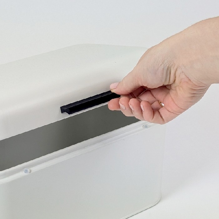 kitchenware/food-storage/kela-bread-box-frisca-white-matt