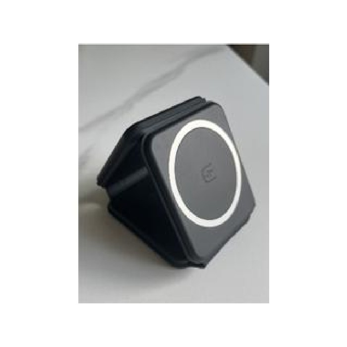 electronics/chargers-power-bank/mumuso-3-in-1-foldable-wireless-charging-station-black