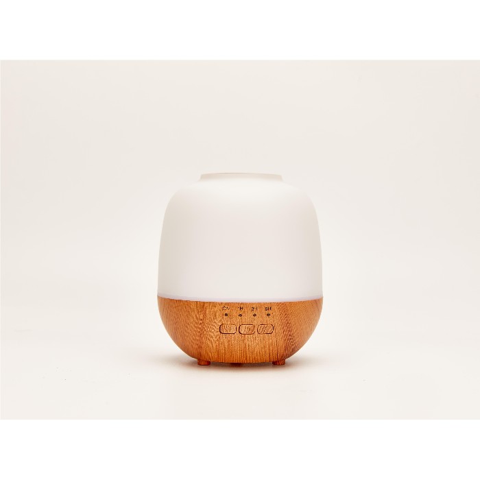 small-appliances/dehumidifiers-air-purifiers/mumuso-essential-oil-diffuser-with-colorful-lights