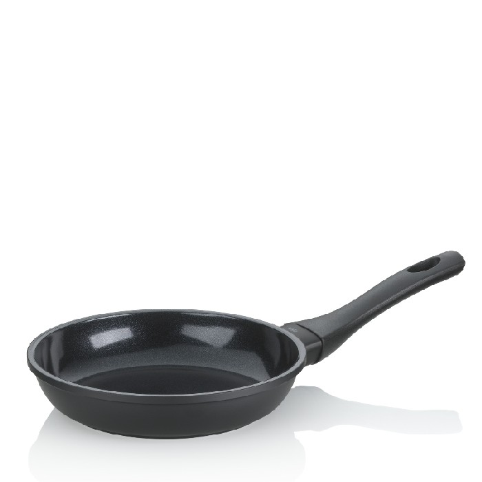 kitchenware/pots-lids-pans/kela-frying-pan-atura-20cm