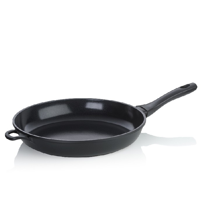 kitchenware/pots-lids-pans/kela-frying-pan-atura-32cm