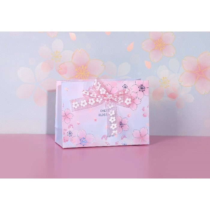 kids-and-stationery/stationery/mumuso-sakura-gift-bag-rectangularl