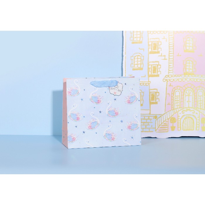 kids-and-stationery/stationery/mumuso-beautiful-swan-gift-bag-light-blue