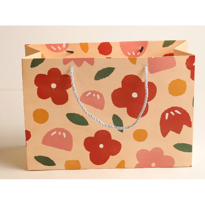 kids-and-stationery/stationery/mumuso-gift-bag-red-flowersm
