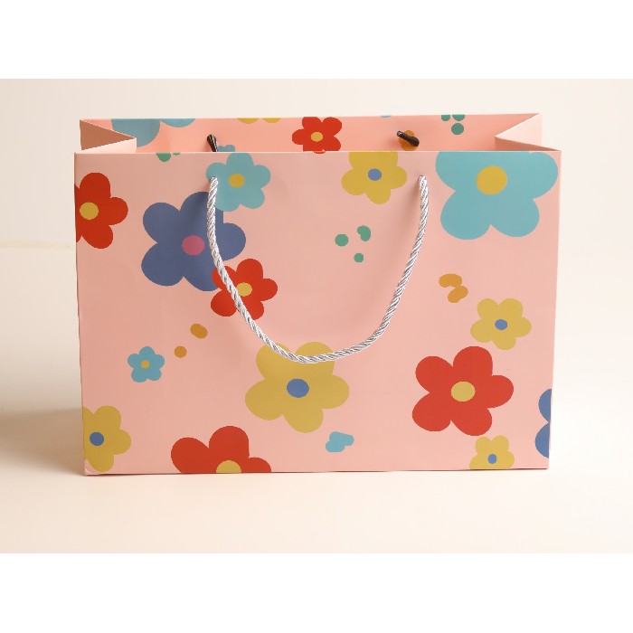 kids-and-stationery/stationery/mumuso-gift-bag-colorful-flowersm
