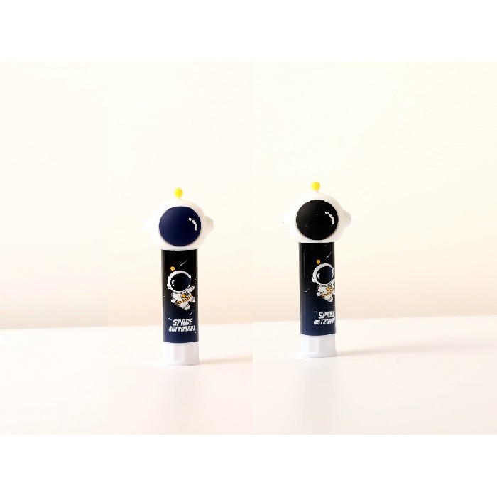 kids-and-stationery/stationery/mumuso-astronaut-glue-stick