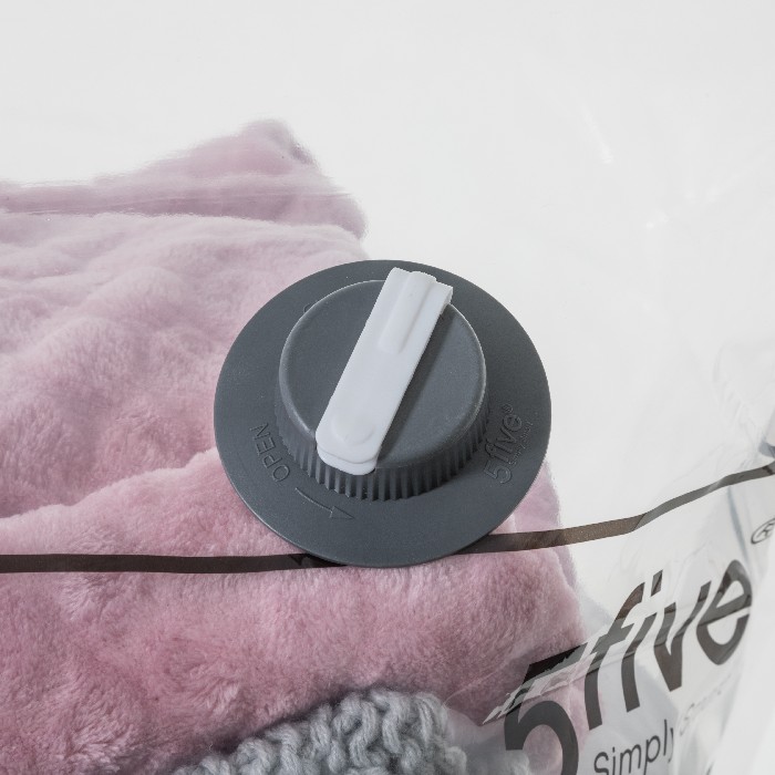 household-goods/clothes-wardrobe-storage/5five-compressor-vacuum-bag-s