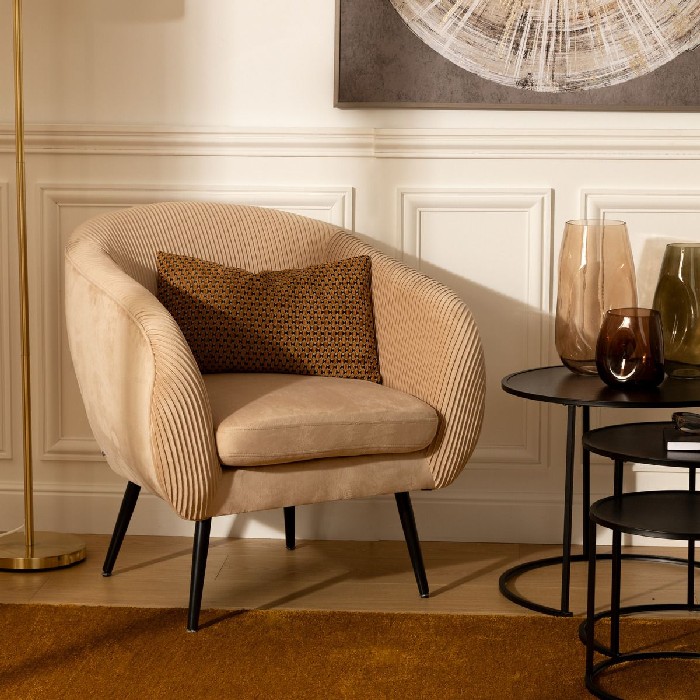 sofas/designer-armchairs/atmosphera-solaro-beige-velvet-armchair