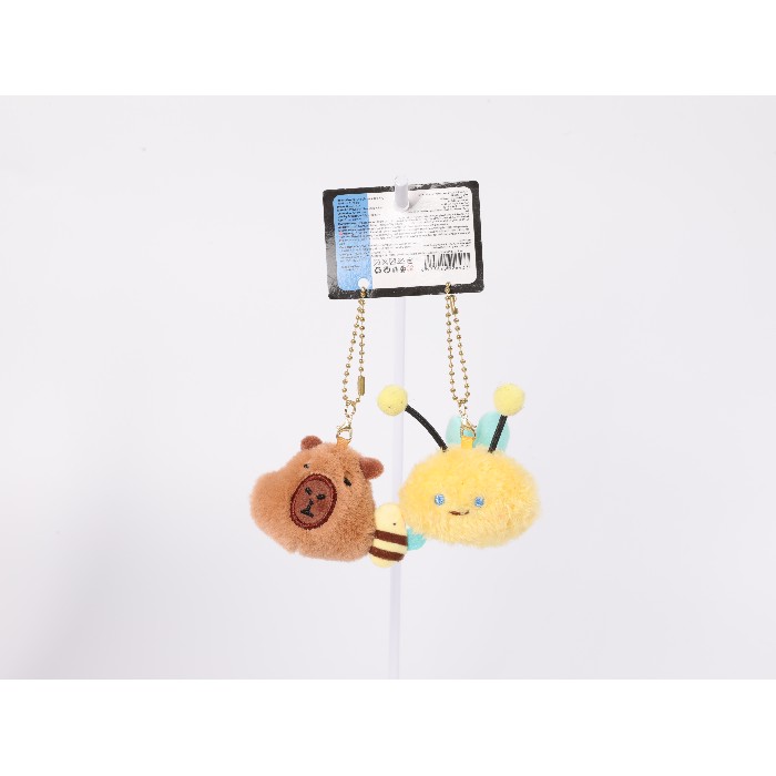 kids-and-stationery/stationery-bag-pendant-keychain/mumuso-capybara-bee-bag-pendant-2-pack