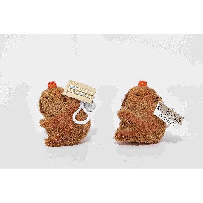kids-and-stationery/stationery-bag-pendant-keychain/mumuso-bag-pendant-capybara-spits-bubble
