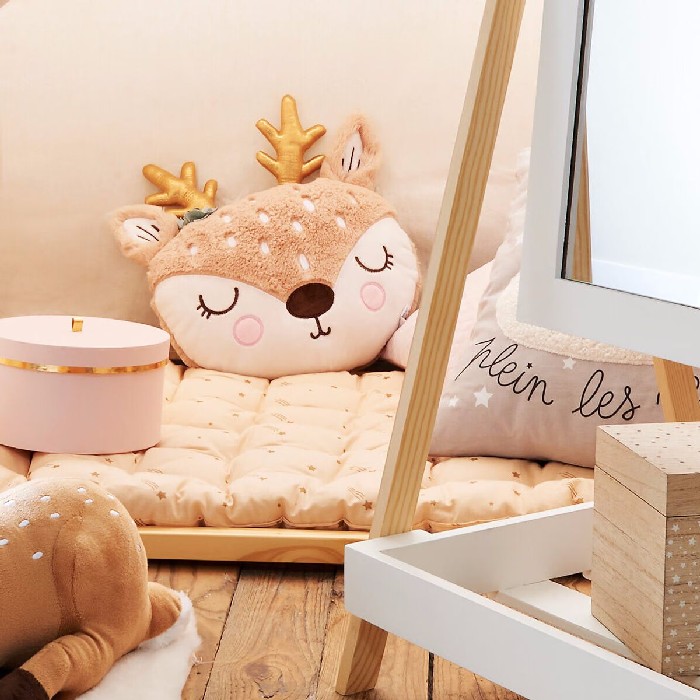 kids-and-stationery/kids-accessories-deco/atmosphera-for-kids-deer-face-cushion