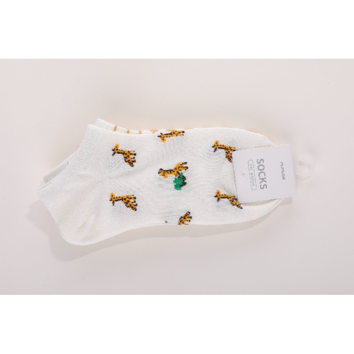 household-goods/clothes-shoes-accessories/mumuso-women's-giraffe-low-cut-socks-3-pack