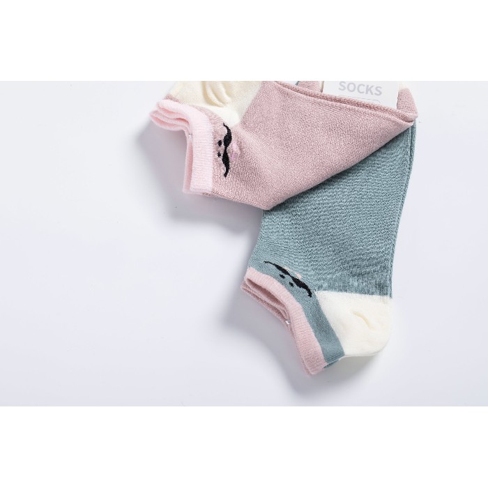 household-goods/clothes-shoes-accessories/mumuso-women-s-mustache-low-cut-socks-2-pairpurple-green