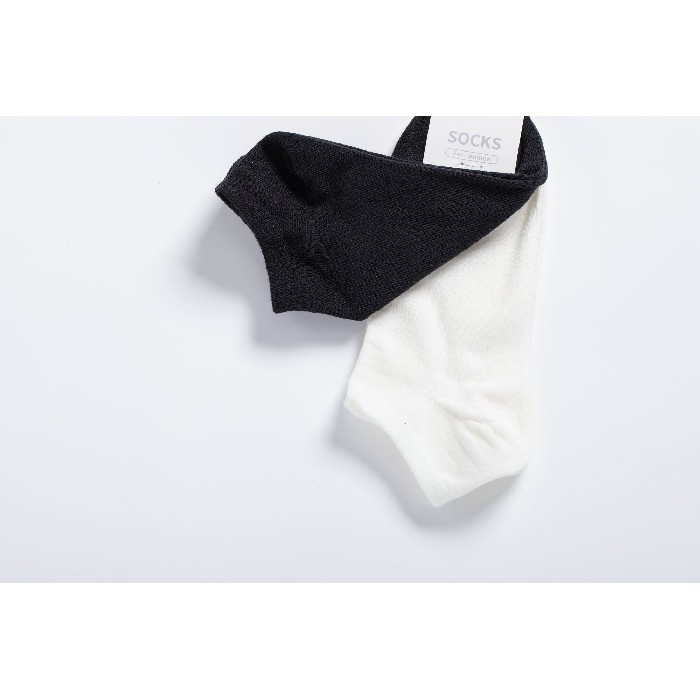 household-goods/clothes-shoes-accessories/mumuso-women-s-low-cut-socks-2-pairblack-white