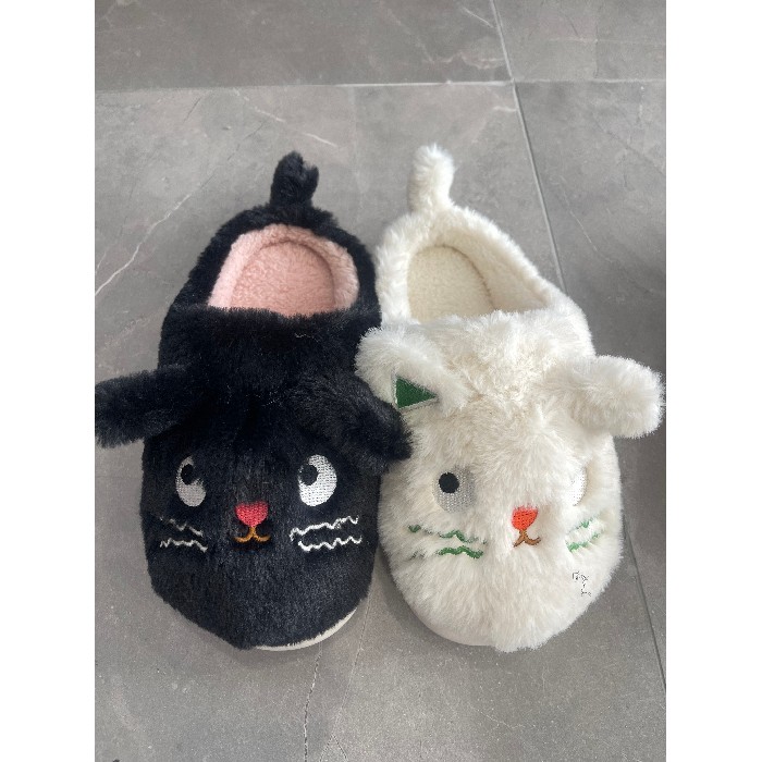 household-goods/clothes-shoes-accessories/mumuso-women's-warm-slippers-cute-catblack38-39