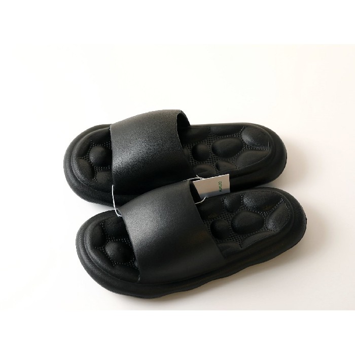 household-goods/clothes-shoes-accessories/mumuso-fashion-massage-slippers-black42-43