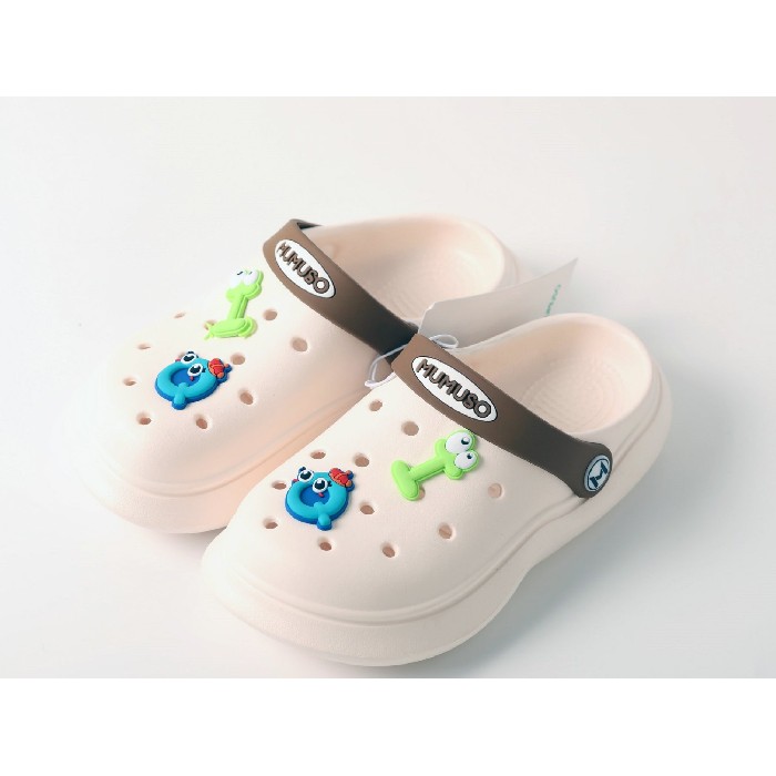 household-goods/clothes-shoes-accessories/mumuso-kids'-garden-clogs-beige32-33