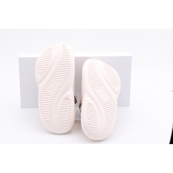 household-goods/clothes-shoes-accessories/mumuso-kids